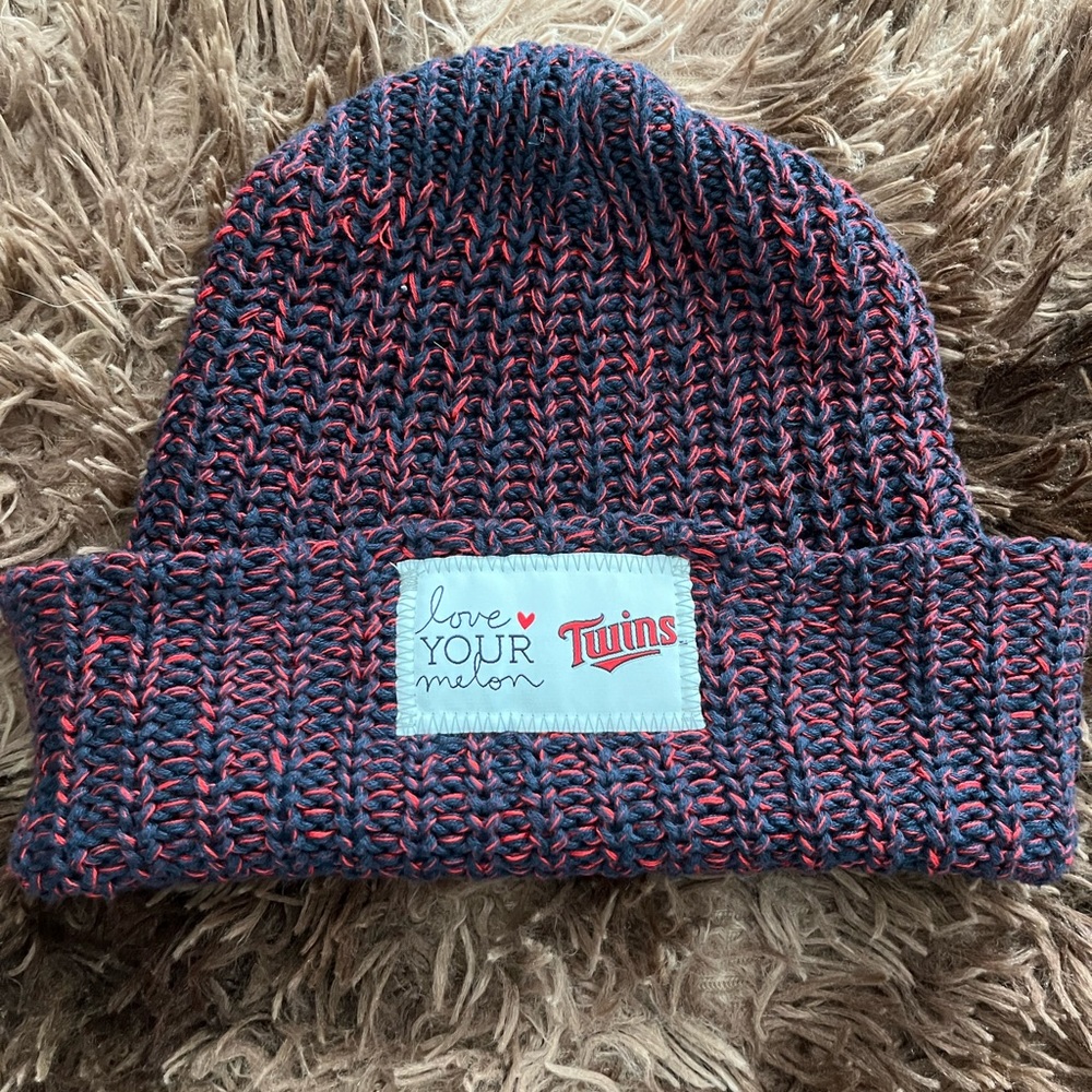 EUC love your melon hat REVERSIBLE MN TWINS